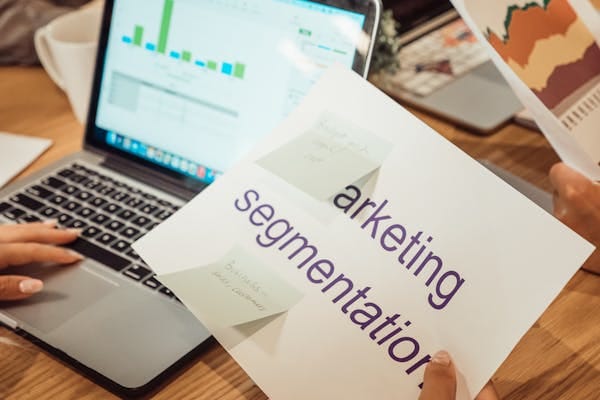 أهم مؤشرات الأداء وكيف تقرأ التقارير – أخطاء شائعة في اليمن