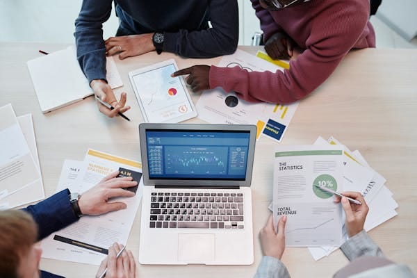 تحسين الكلمات المفتاحية تنظيم، حذف الهدر، وإضافة Negative Keywords